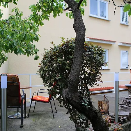 Apartment Rosa Rijeka Exterior photo